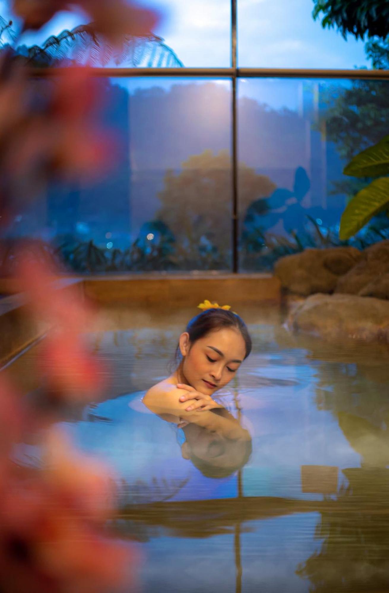 The Onsen Hot Spring Resort Batu  Exteriör bild